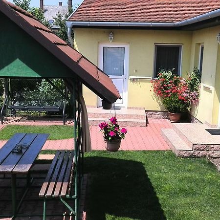 Apartman Kaszas Garden Mosonmagyarovar Ngoại thất bức ảnh