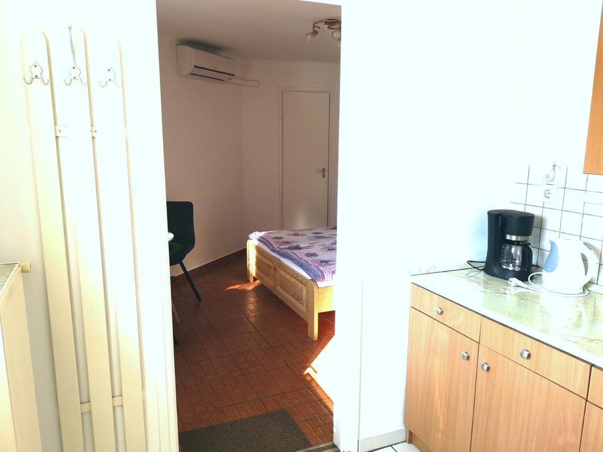Apartman Kaszas Garden Mosonmagyarovar Ngoại thất bức ảnh