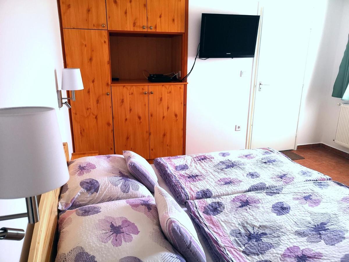 Apartman Kaszas Garden Mosonmagyarovar Ngoại thất bức ảnh