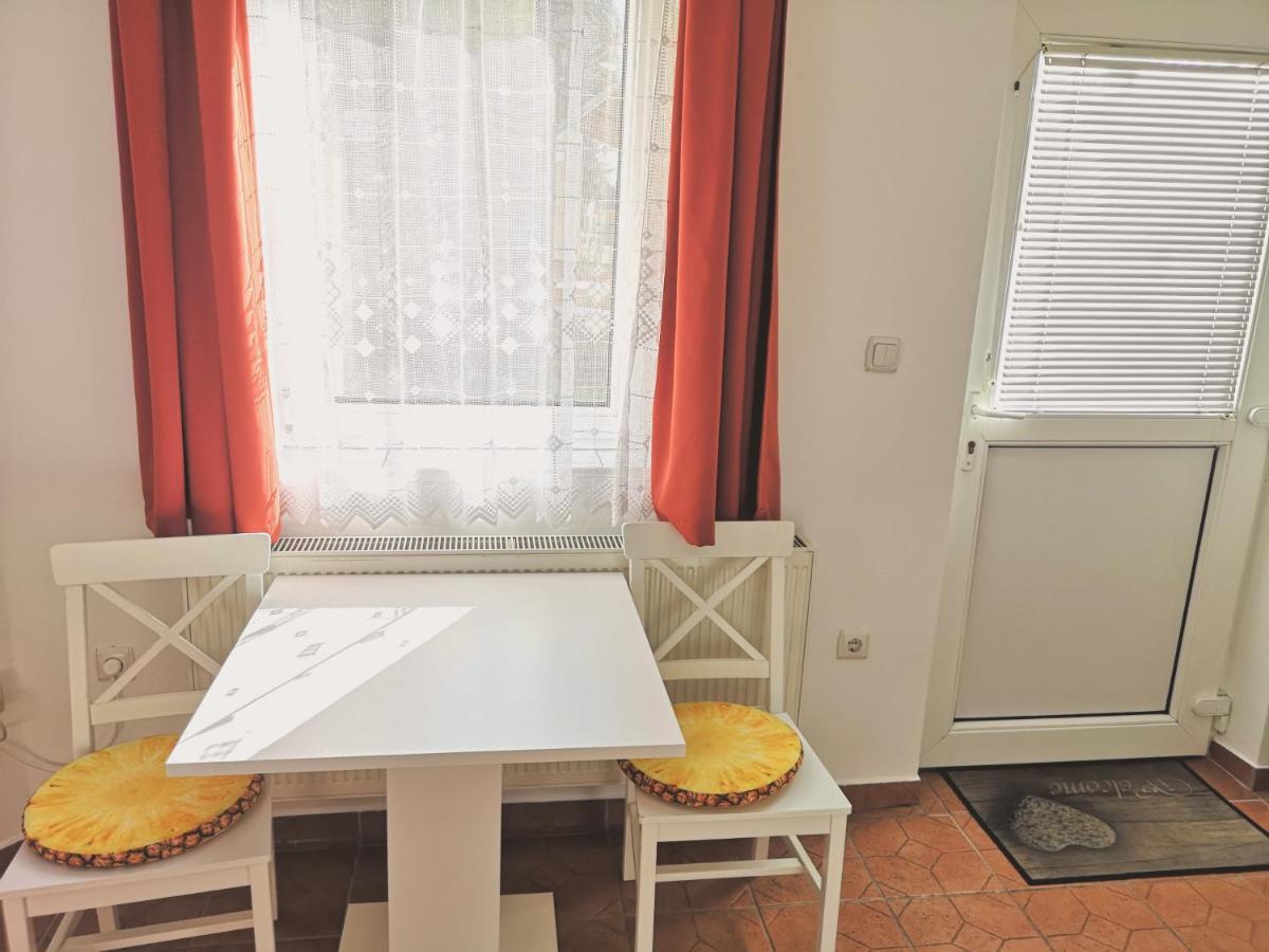 Apartman Kaszas Garden Mosonmagyarovar Ngoại thất bức ảnh