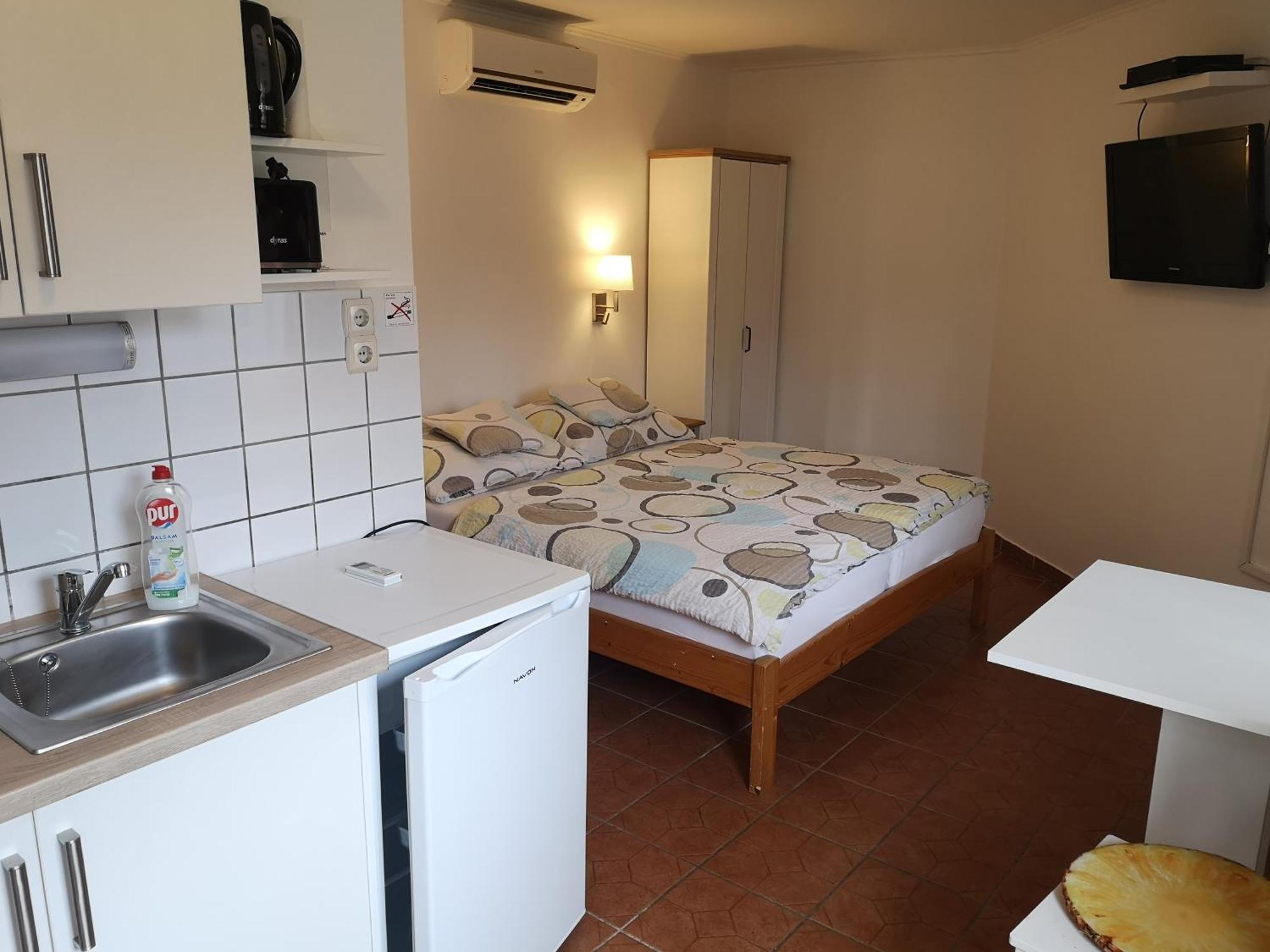 Apartman Kaszas Garden Mosonmagyarovar Ngoại thất bức ảnh