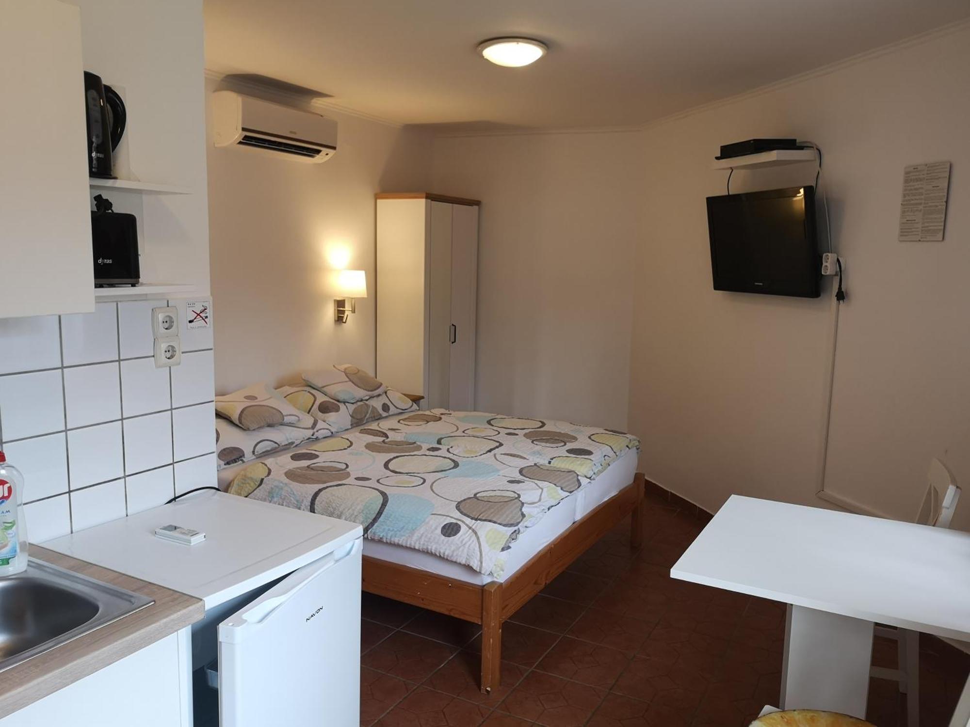 Apartman Kaszas Garden Mosonmagyarovar Ngoại thất bức ảnh