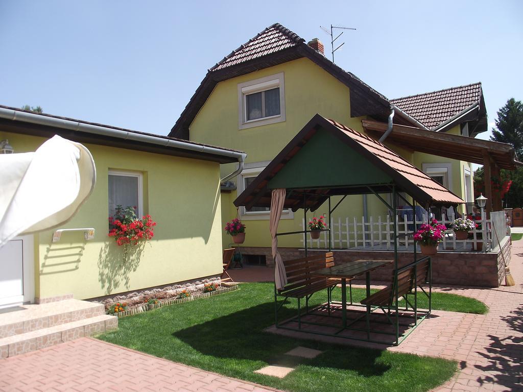 Apartman Kaszas Garden Mosonmagyarovar Ngoại thất bức ảnh