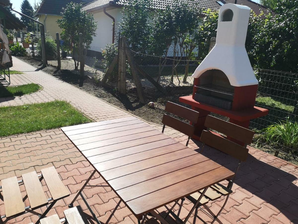 Apartman Kaszas Garden Mosonmagyarovar Ngoại thất bức ảnh